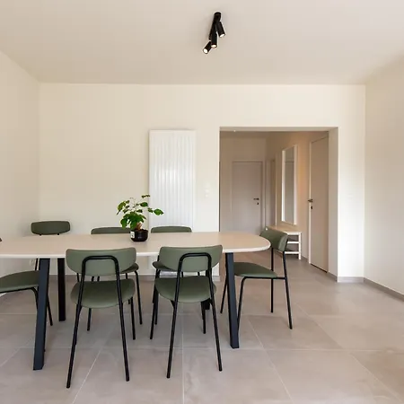 Trendy Seaside Apartament *