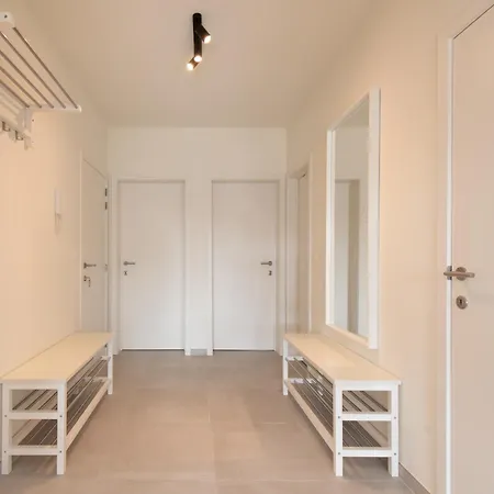 Trendy Seaside Apartment